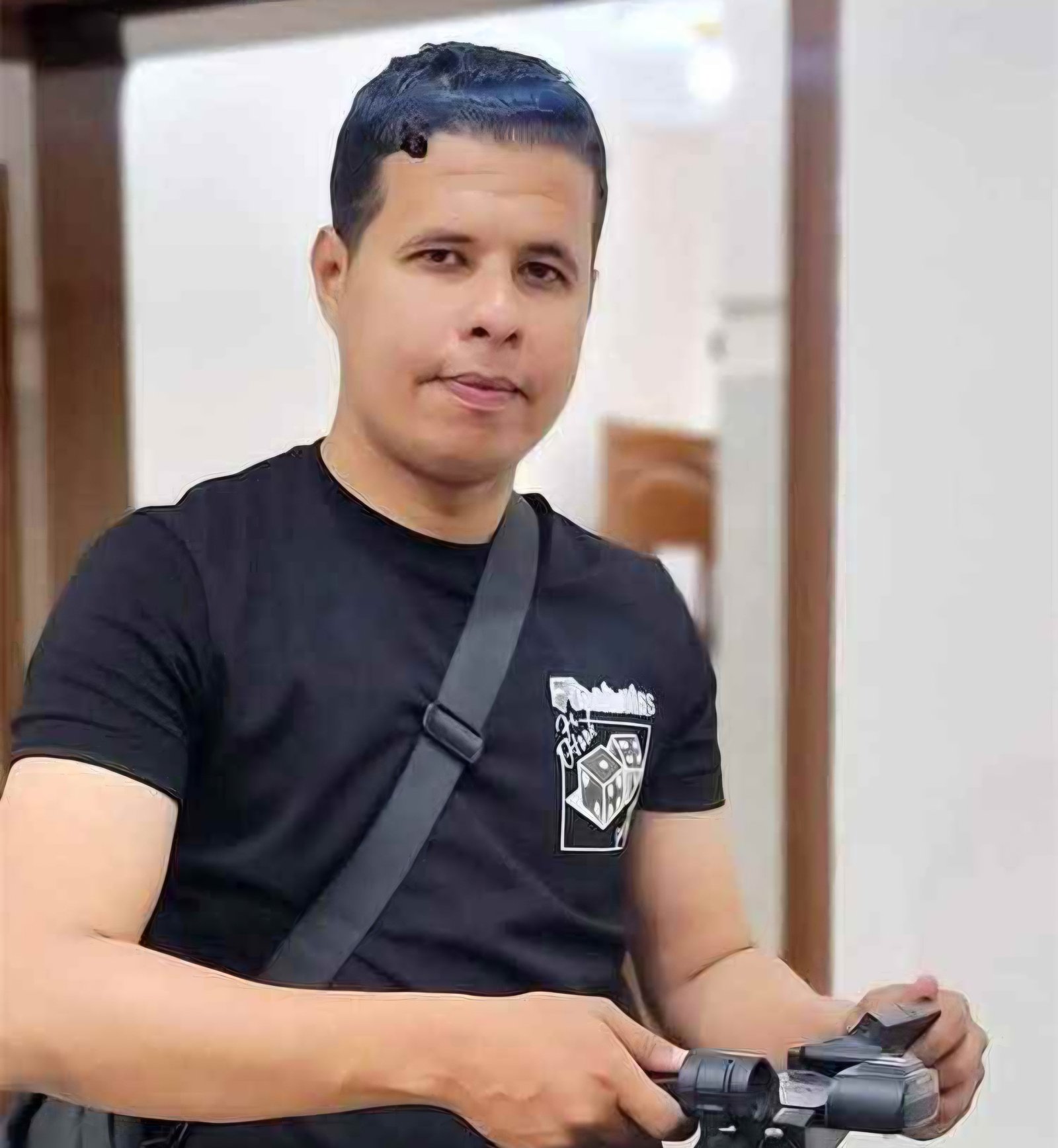 منظمة صدى تدين احتجاز والاعتداء على مراسل قناة سهيل عماد العامري في المكلا
