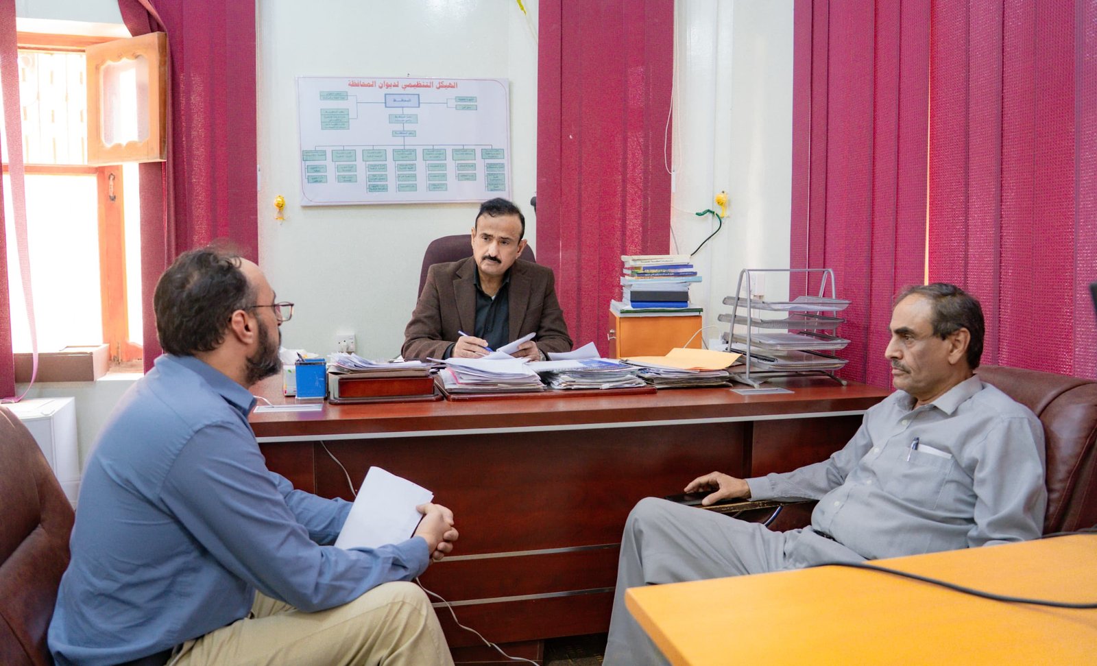 محافظ شبوة يؤكد دعم الحريات الصحفية ويبحث مع"صدى" قضايا الصحافة والصحفيين بالمحافظة